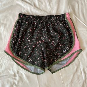 Women’s Nike Tempo Running Shorts